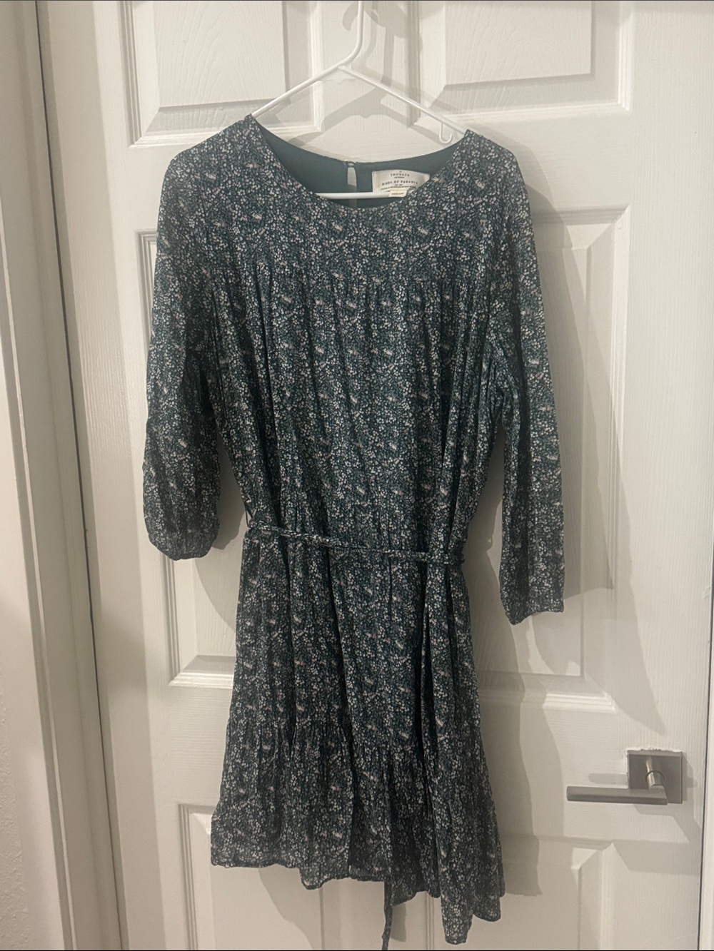 Trovata Birds of Paradis Dark Green Floral Tie-Waist Mini Dress Size Medium